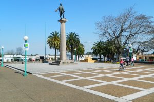Uruguay descontará el IVA a turistas argentinos para favorecer el turismo