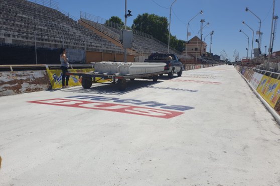 Evalúan construir tribunas de cemento en el Corsódromo