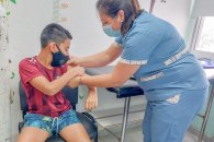 Se vacunaron casi 17 mil niños y adolescentes contra COVID-19