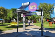 En el Paseo San Martín ya luce la primera estación solar sustentable