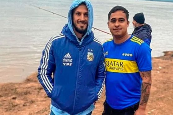 Un de los goleadores de Boca está de "pesca" en Entre Ríos