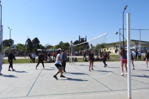 Los Juegos Masivos contaron con más de 700 estudiantes de Larroque y la zona