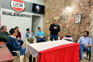 Evolución se reunió en Gualeguaychú y mostró sus precandidatos a intendentes