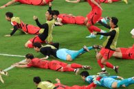Uruguay puso garra, pero Corea sorprendió a Portugal y dejó afuera a la Celeste
