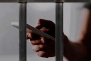 Despiden a trabajador penitenciario que vendía celulares a los presos