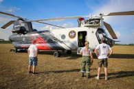 Ambiente envió el helicóptero Chinook para combatir los incendios en el Delta