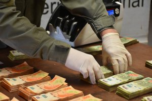 Gendarmería incautó más de 3 millones de pesos por un presunto lavado de activos