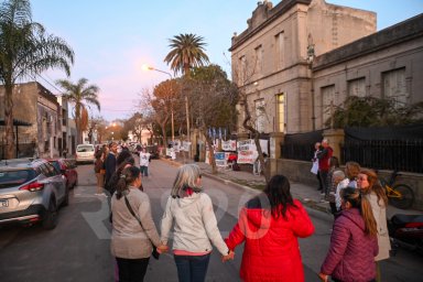 Abrazo a la Escuela Matheu