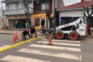 Instalan reductores de velocidad en Aldea San Antonio