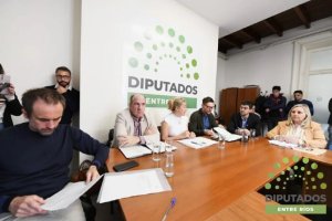 Representantes de clubes fueron a Diputados por el proyecto de sponsorización