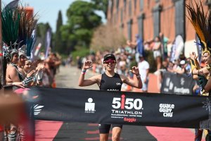 Santiago Boxler y Sabrina Goyeneche ganaron la Copa Entre Ríos en Ironman