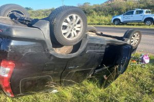 Un conductor resultó herido tras volcar en la ruta nacional 136