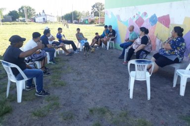 Vecinos de los barrios Zuppichini y Anhelado Sueño pidieron aprender oficios