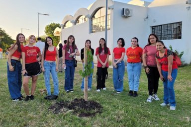 Se plantarán árboles frutales nativos en la Facultad de Bromatología