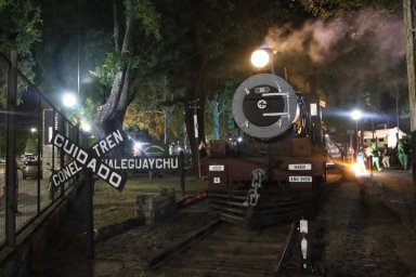 El Museo no Duerme pasó por el Museo Ferroviario